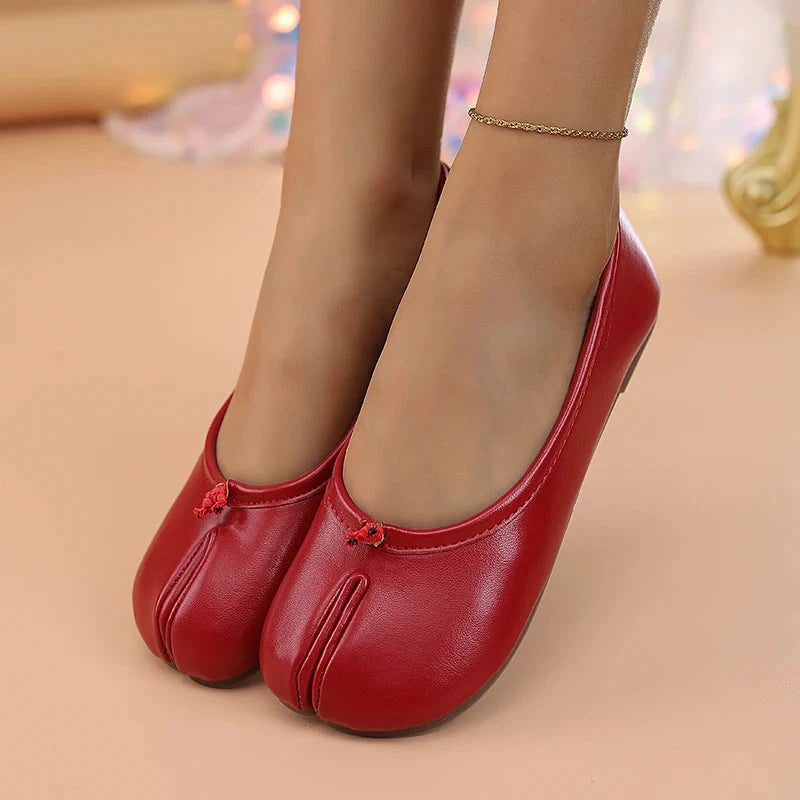 2025 Women's Leather Toe Separator Loafers Flat Comfortable Slip-On Breathable Casual Shoes Shoes Field