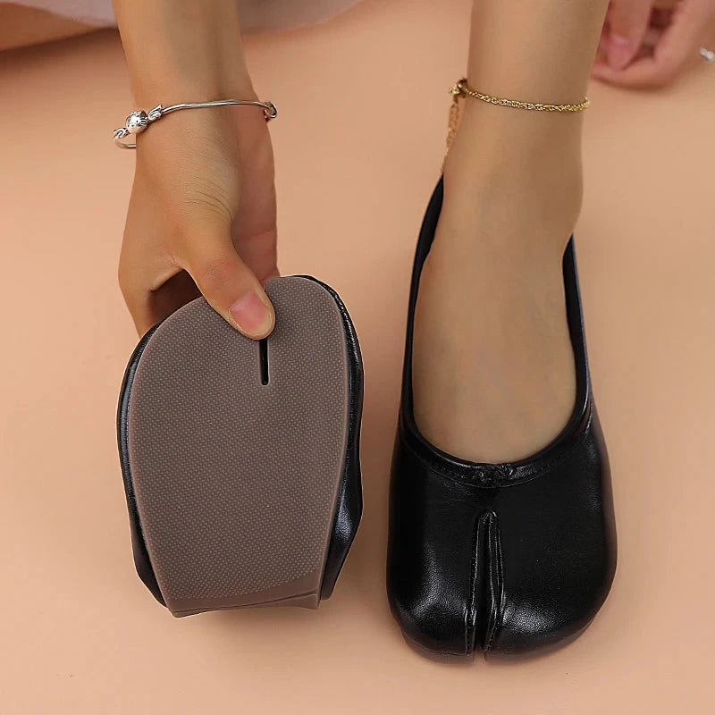 2025 Women's Leather Toe Separator Loafers Flat Comfortable Slip-On Breathable Casual Shoes Shoes Field