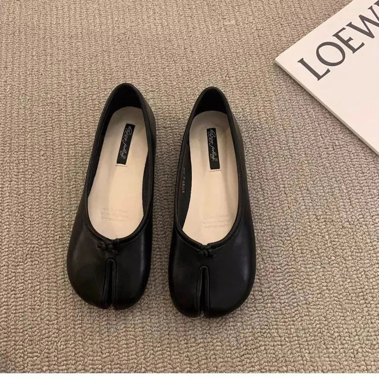 2025 Women's Leather Toe Separator Loafers Flat Comfortable Slip-On Breathable Casual Shoes Shoes Field black 38