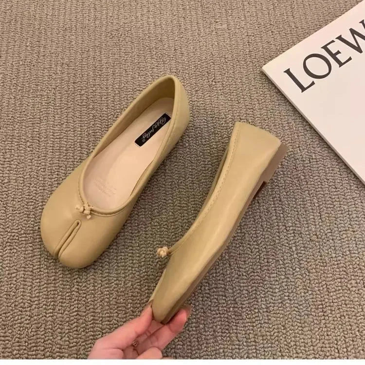 2025 Women's Leather Toe Separator Loafers Flat Comfortable Slip-On Breathable Casual Shoes Shoes Field light yellow 37