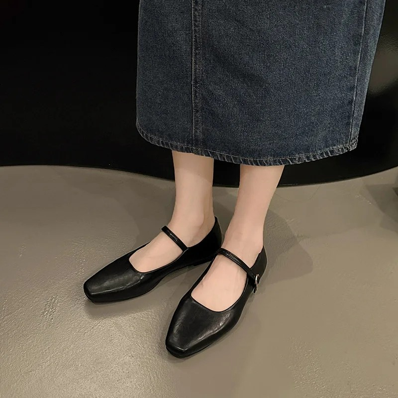 Éclat Charlotte – Elegant Square-Toe Mary Janes