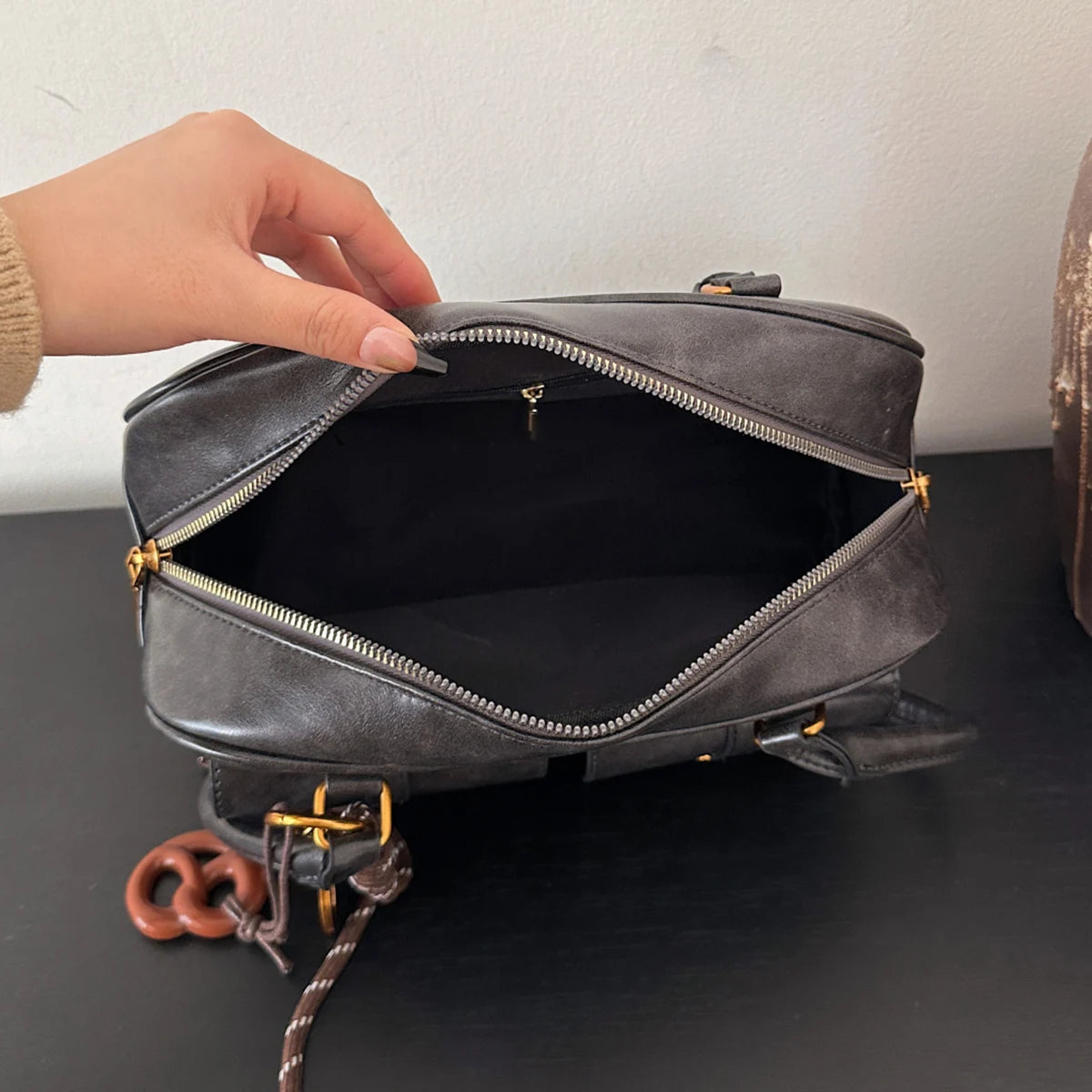 Loryane – Retro Leather Bag