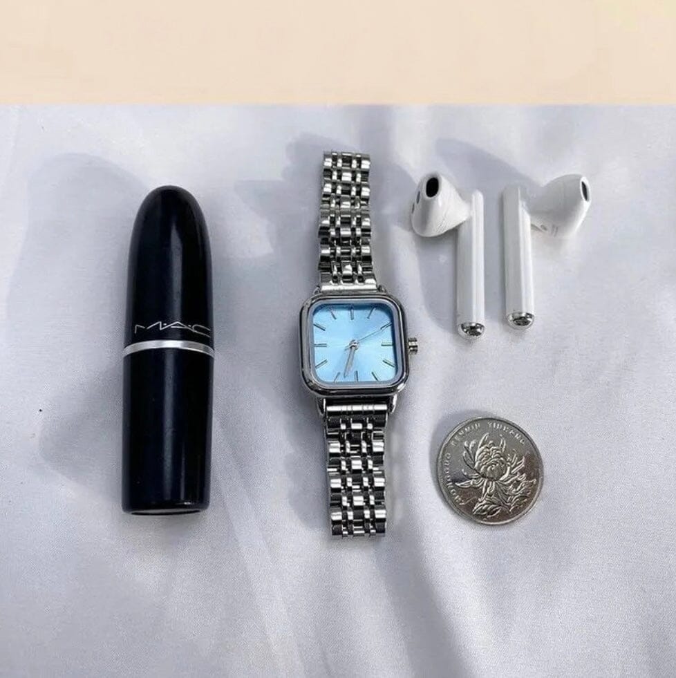 Astrévia – Classic Feminine Watch Astrévia – Classic Feminine Watch Shoes Field