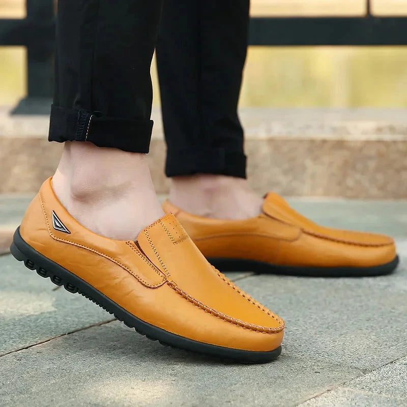 man shoes Genuine Leather Men Casual Shoes Brand 2023 Mens Breathable Slip on Black Driving Shoes Plus Size 37-46 Shoes Field