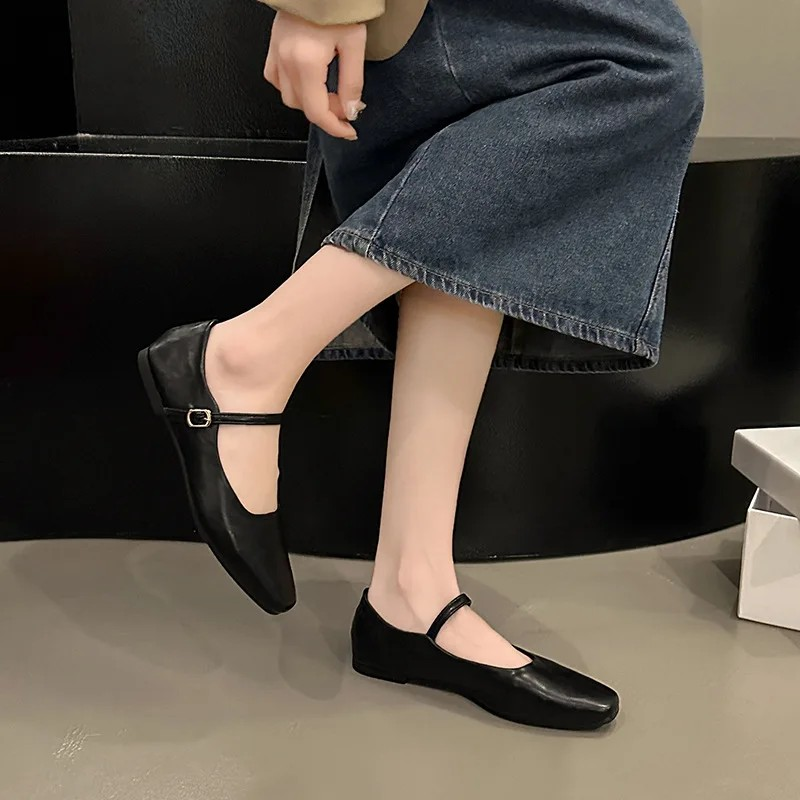 Éclat Charlotte – Elegant Square-Toe Mary Janes
