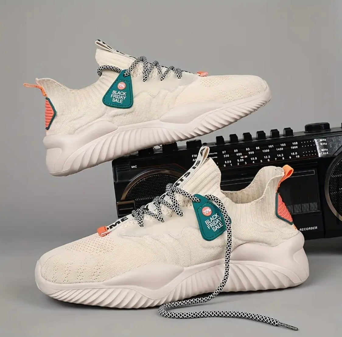 HyperFlow – Men’s Sporty & Versatile Sneakers