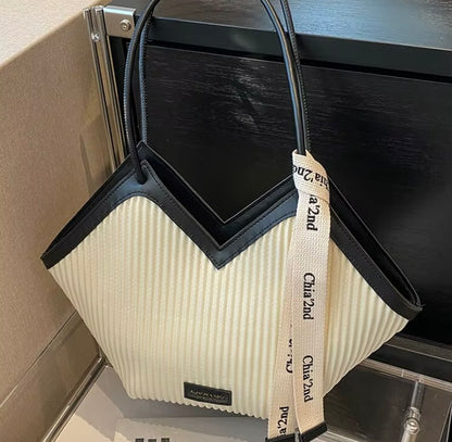 Noyelle – Modern and Elegant Leather Bag
