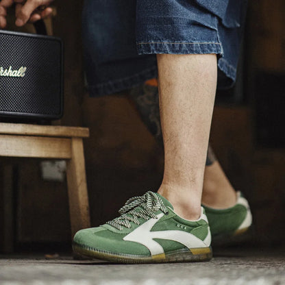 Moss Court – Men’s Casual Sneakers in German Vintage
