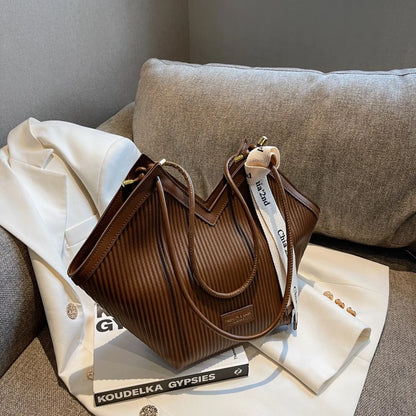 Noyelle – Modern and Elegant Leather Bag