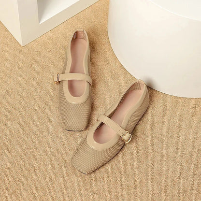 Evelisse Charm - Elegant Flats with a Retro Touch Evelisse Charm - Elegant Flats with a Retro Touch Shoes Field 