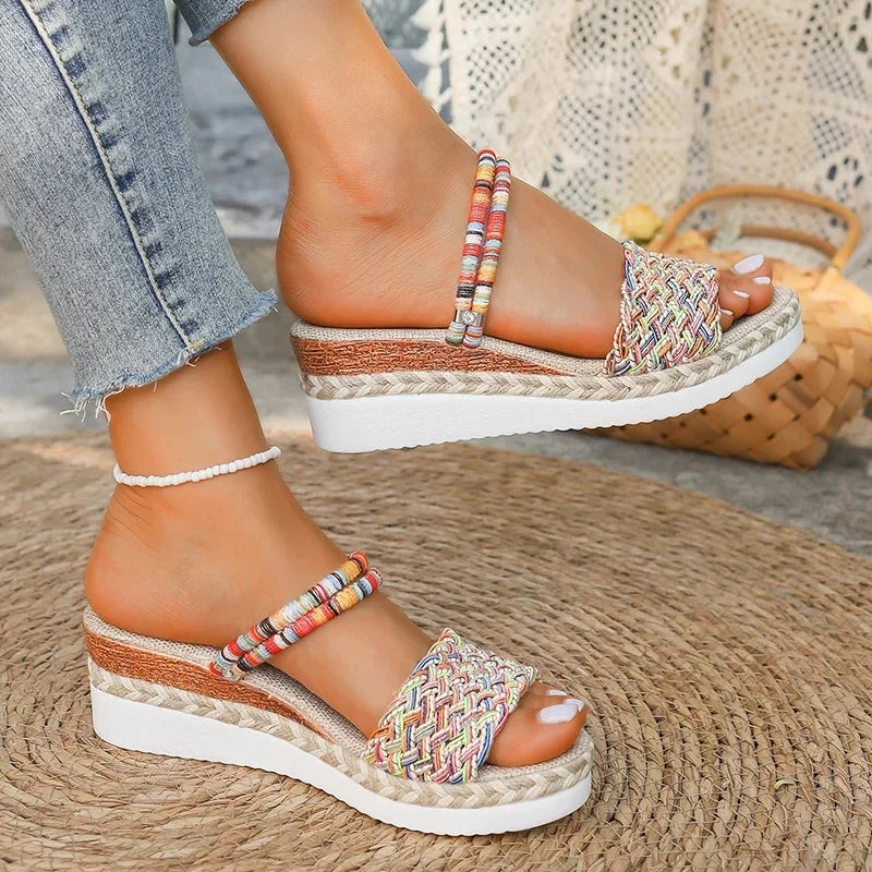 Isla Solynah — Wedge Heel Platform Sandals Isla Solynah — Wedge Heel Platform Sandals Shoes Field 