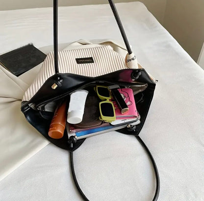 Noyelle – Modern and Elegant Leather Bag Noyelle – Modern and Elegant Leather Bag Shoes Field 